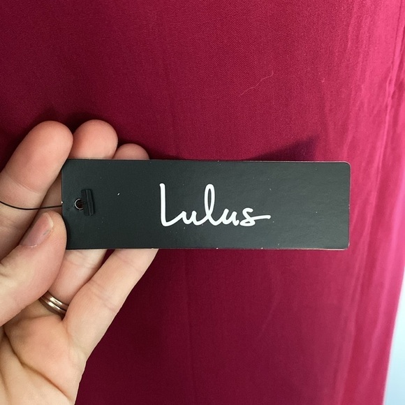 Lulus NWT mini burgundy shift dress. - Picture 6 of 14